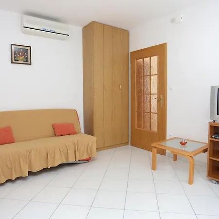 Apartments By The Sea Arbanija, Ciovo - 10347 Apartment *
