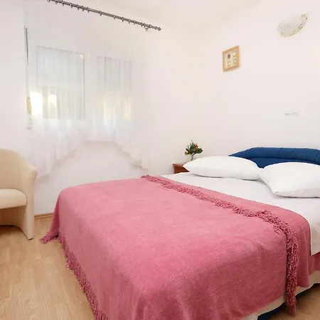 Apartment Apartments By The Sea Arbanija, Ciovo - 10347 *